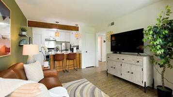 Smart TV, books