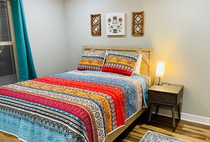 4 bedrooms, iron/ironing board, WiFi, bed sheets - Combo Duplex Sleeps 8 4BR/4BA (Nederland)