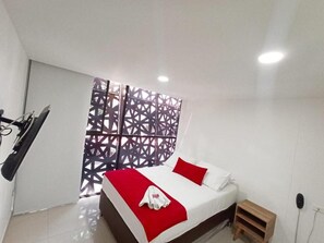 Superior Double Room | Hypo-allergenic bedding, free WiFi, bed sheets - SIETE (Medellín)