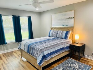 2 makuuhuonetta, silitysrauta/-lauta, Wi-Fi, vuodevaatteet