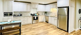 Modern Boho 2BR 2BA Home on Quiet Street