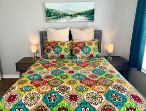 2 makuuhuonetta, työpöytä, silitysrauta/-lauta, Wi-Fi