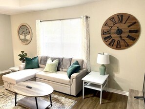 テレビ、書斎 / ワークスペース