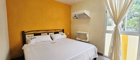 4 sovrum, strykjärn/strykbräda, wi-fi och sängkläder