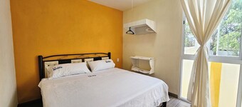 Colorido Apartamento a 8 min Centro Amplio y Familiar