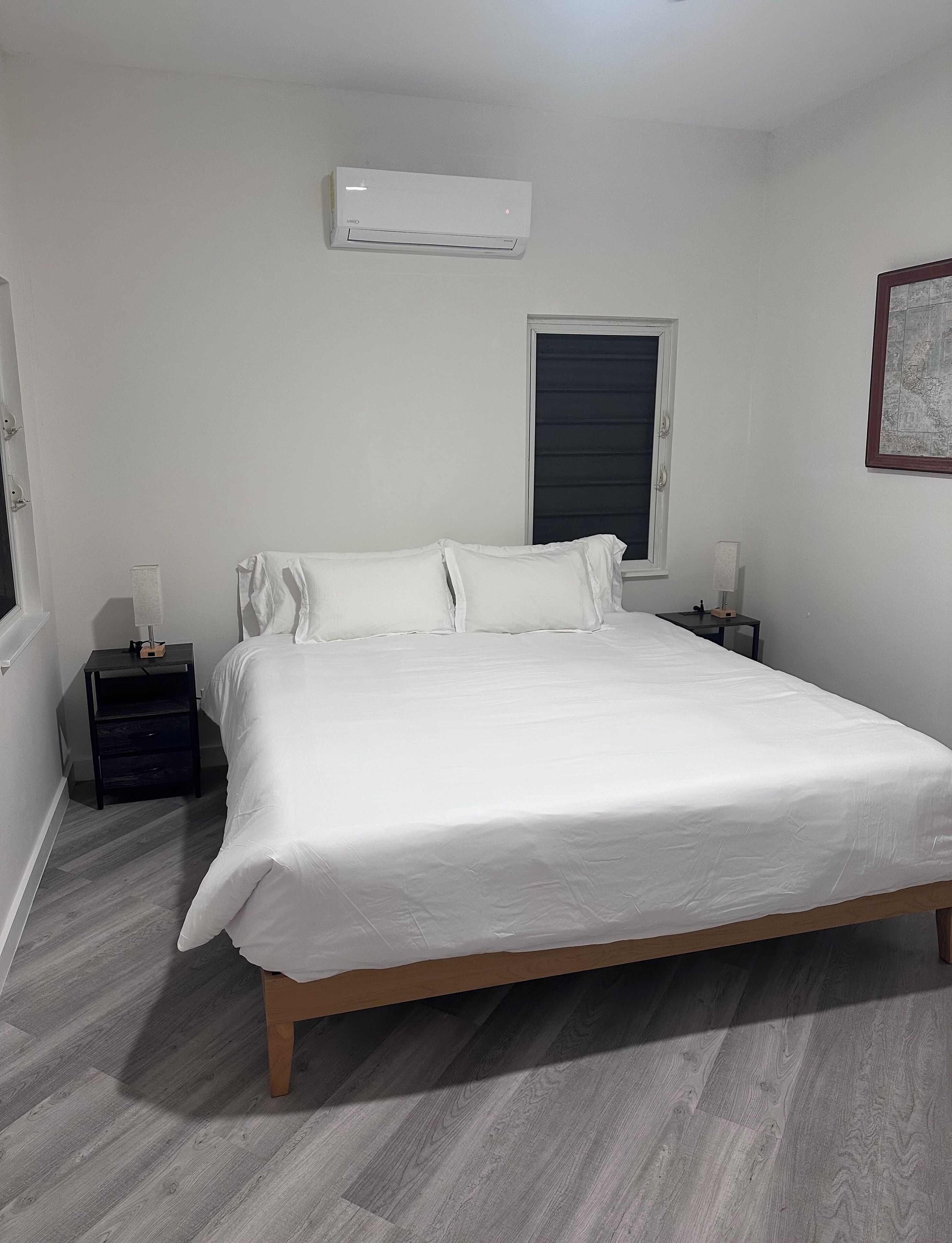 3 makuuhuonetta, silitysrauta/-lauta, Wi-Fi, vuodevaatteet