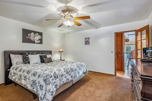 3 Schlafzimmer, Bügeleisen/Bügelbrett, WLAN, Bettwäsche