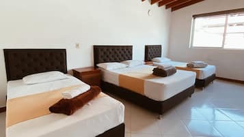 Basic Quadruple Room | Free WiFi