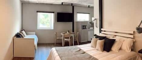 1 makuuhuone, silitysrauta/-lauta, Wi-Fi, vuodevaatteet