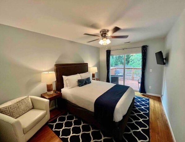 2 sovrum, skrivbord, gratis wi-fi och sängkläder