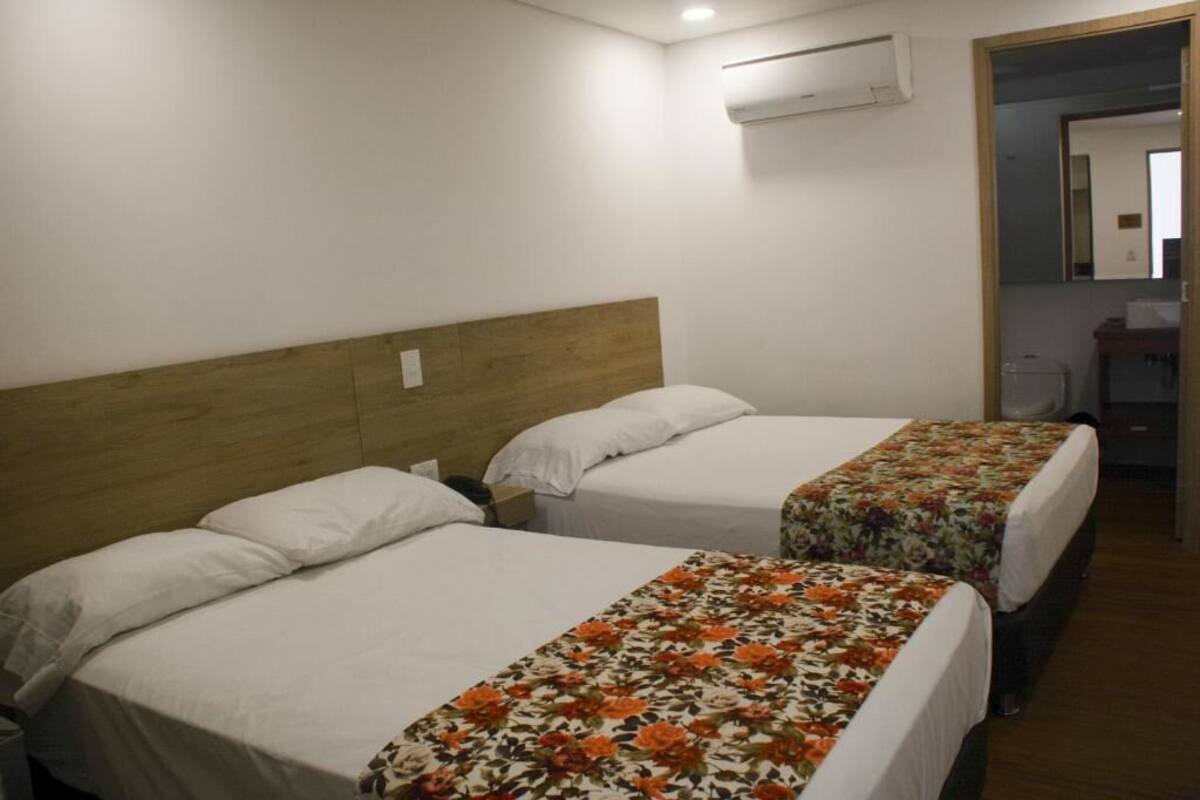 Chambre quadruple de base | Accès au Wi-Fi (inclus)