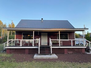 Exterior - Hiking trails and access to Elder Lake and Woodland Lake from front door! (Pinetop-Lakeside)
