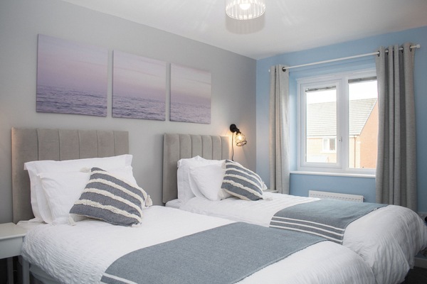 3 Schlafzimmer, Schreibtisch, BĂŒgeleisen/BĂŒgelbrett, Reisekinderbett