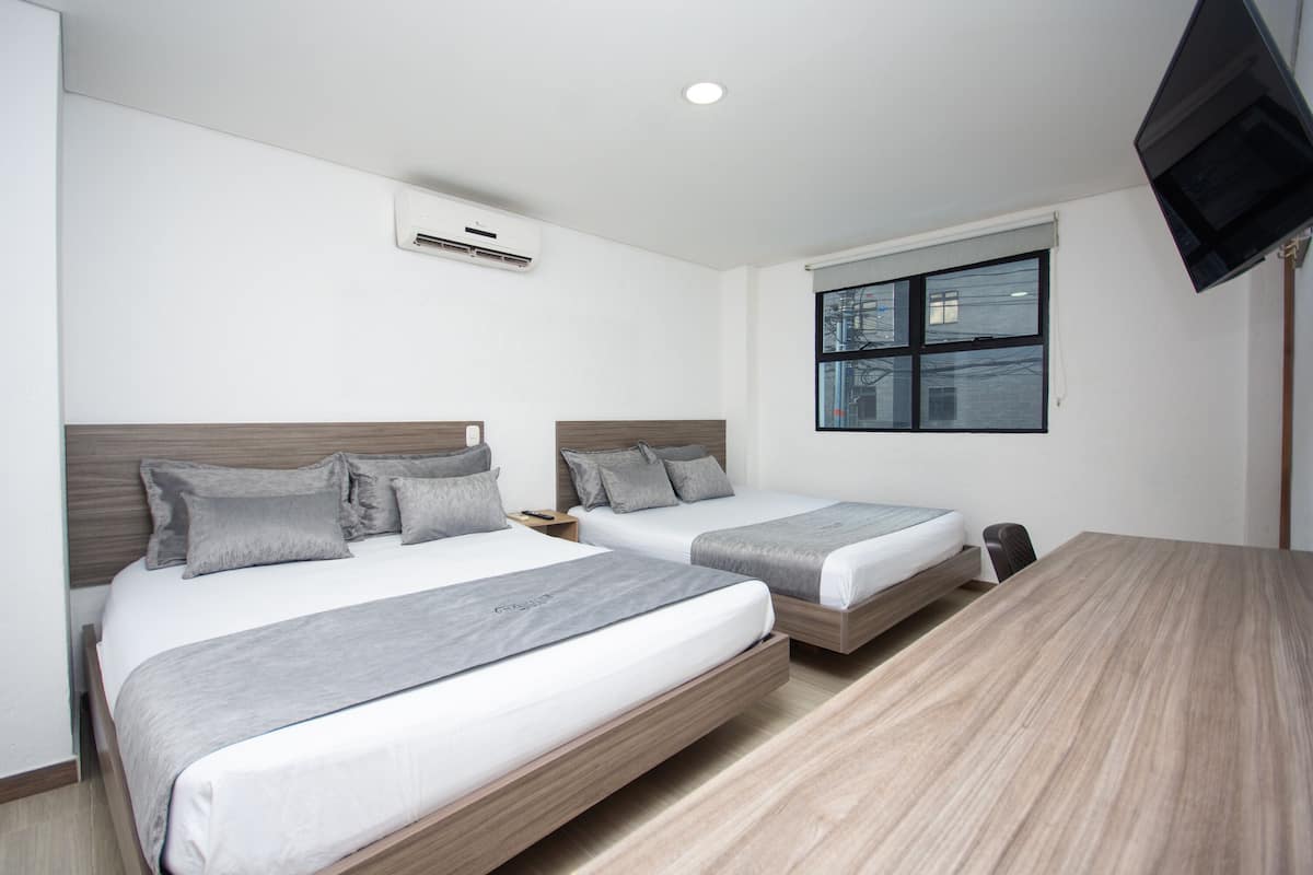 Quarto família | 1 quarto, roupas de cama antialérgicas, escrivaninha, Wi-Fi de cortesia