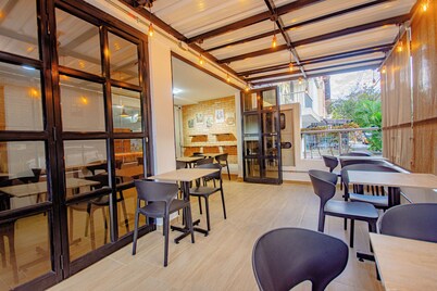 Novus Laureles