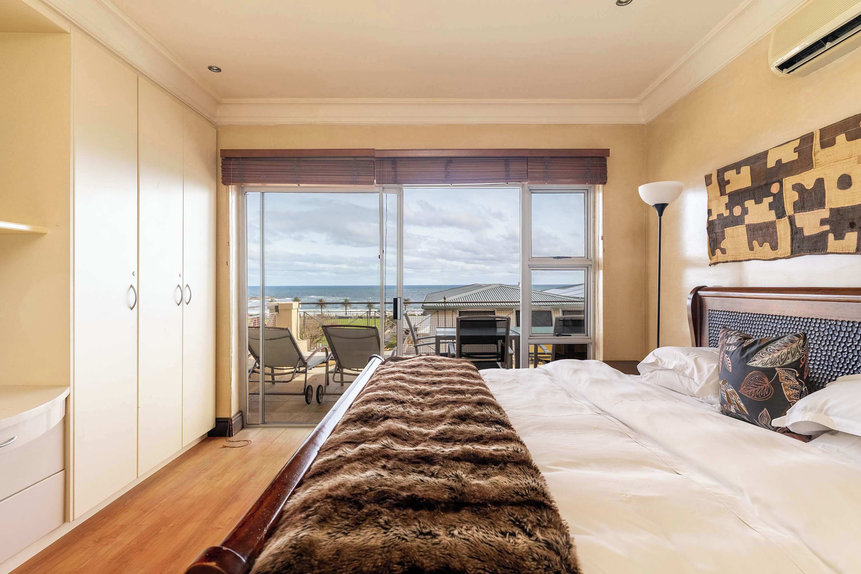 3 bedrooms, desk, iron/ironing board, WiFi