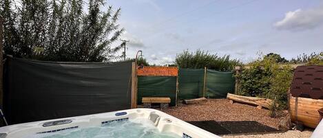 Bain à remous extérieur