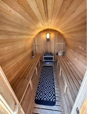 Sauna - Barn Owl Tent in Meadow (Chackmore)