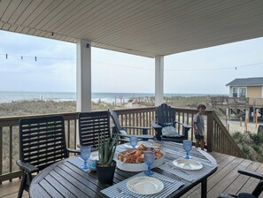 Outdoor dining - OceanBeachfront 2 bedroom cottage with breathtaking view, steps to the beach (Oak Island)