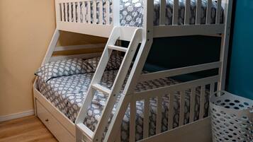 2 間睡房、書桌、熨斗/熨衫板、Wi-Fi