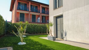 Exterior - Lugana Lovers - Two Bedroom Apartment, Sleeps 6 (Sirmione)