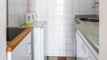 Apartment | Private kitchen | Fridge, microwave, dishwasher, cookware/dishes/utensils