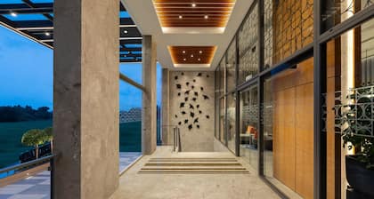 Courtyard By Marriott Goa Colva