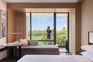 Premium Room, 1 King Bed, Balcony | Premium bedding, memory foam beds, in-room safe, desk