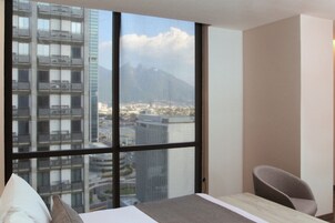 Down comforters, in-room safe, desk, laptop workspace