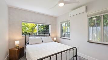 House, 4 Bedrooms, Private Pool, Bay View | 4 bedrooms, iron/ironing board, free cribs/infant beds, travel crib