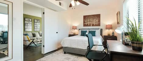 1 bedroom, desk, free WiFi, bed sheets