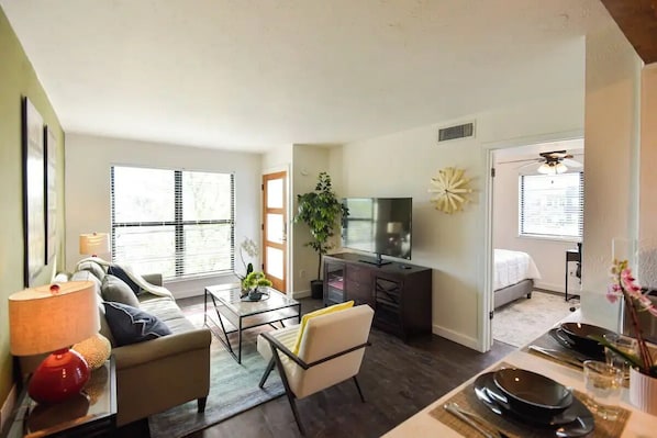 تلفزيون ذكي، كُتُب