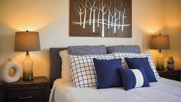 1 bedroom, desk, free WiFi, bed sheets