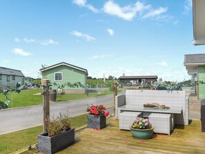 Terrace/patio - Meadows Lodge - UK46825 (Moota, near Cockermouth and North Lakes)