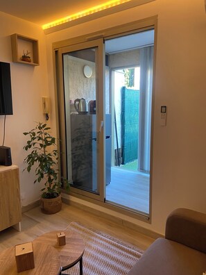 Living area - Studio Cosy Avec Terrasse (Sainte-Maxime)