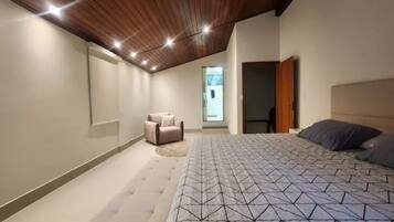 6 soveværelser, strygejern/strygebræt, Wi-Fi, sengetøj