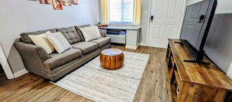 Cozy 1/1 Walking distance to Doak Campbell Stadium and campus