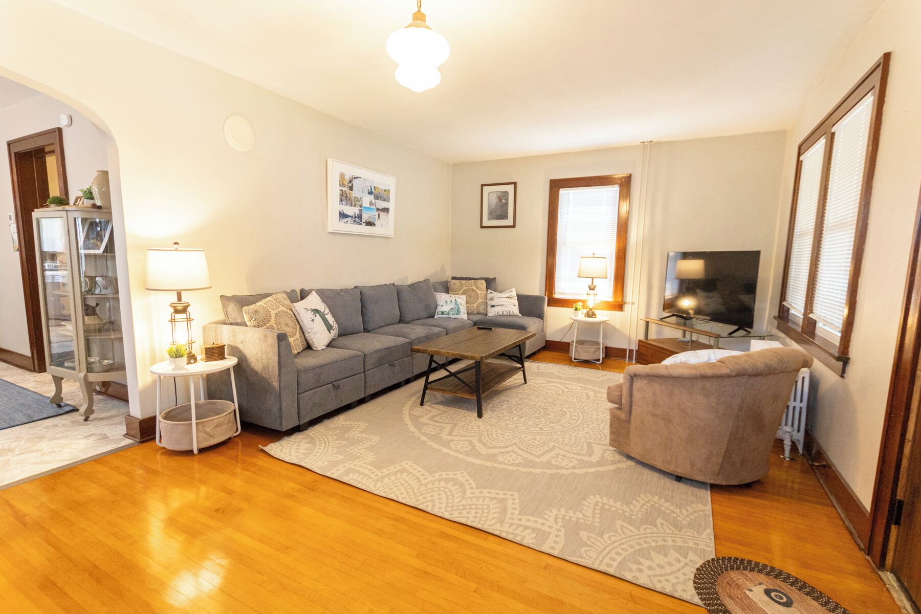Pine Park - Charming 5 BR home