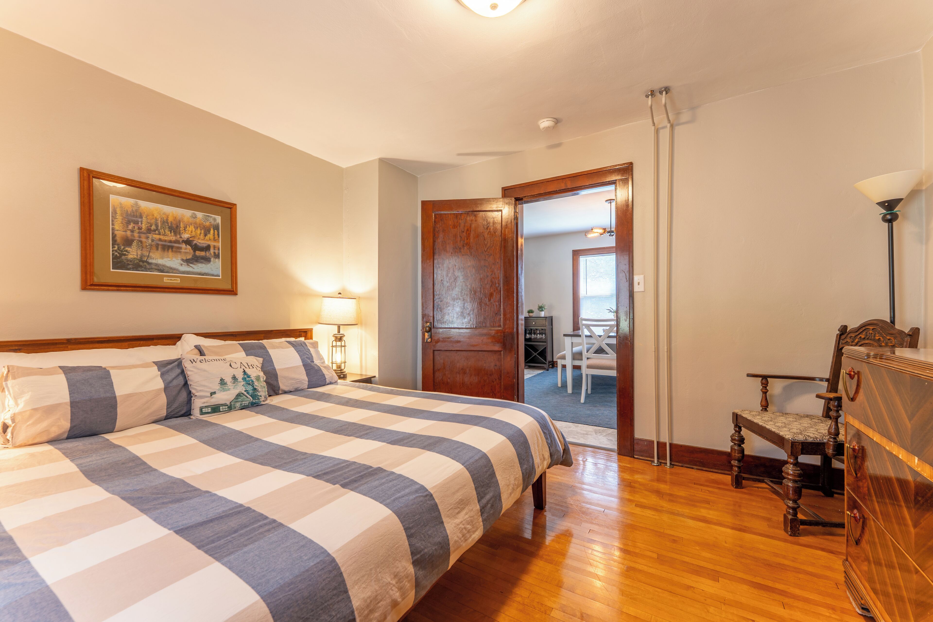 5 bedrooms, iron/ironing board, free WiFi, bed sheets