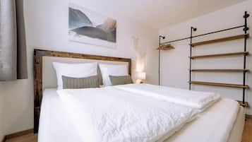 Leilighet – grand, fjellutsikt | 1 soverom, safe på rommet, individuelt dekorert og individuelt innredet