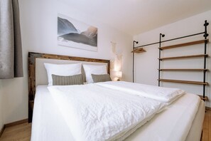 Grand Apartment, Mountain View | 1 bedroom, in-room safe, individually decorated, individually furnished - Apart Peak Ötztal  (Laengenfeld)