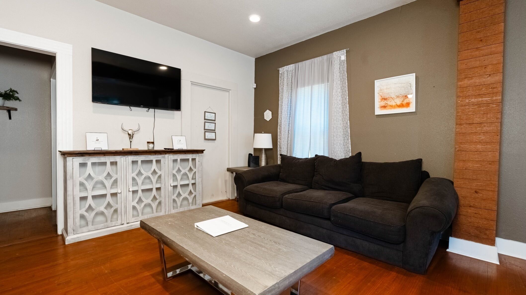 Newly Renovated-Beautiful FT Sam-Pearl-DTSA 2BD