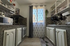 Fridge, microwave, oven, stovetop - Relais Rosa (Palermo)