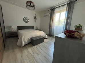 2 bedrooms, iron/ironing board, travel cot, free WiFi - Relais Rosa (Palermo)