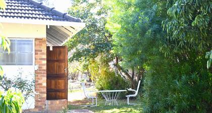 Private and charming room in Avondale, Harare's Diplomatic area