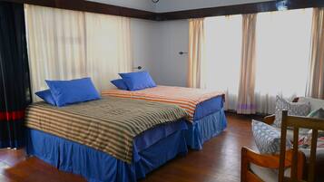 1 bedroom, desk, iron/ironing board, WiFi