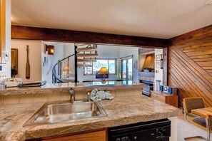 Buttes | 2 Peak | 2 Bedroom 2 Bath | Private kitchen | Fridge, oven - Crested Butte Mountain Resort Properties by Vail Resorts (Crested Butte)