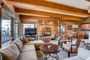 Televisión LCD 32 pulgadas con canales de televisión por cable