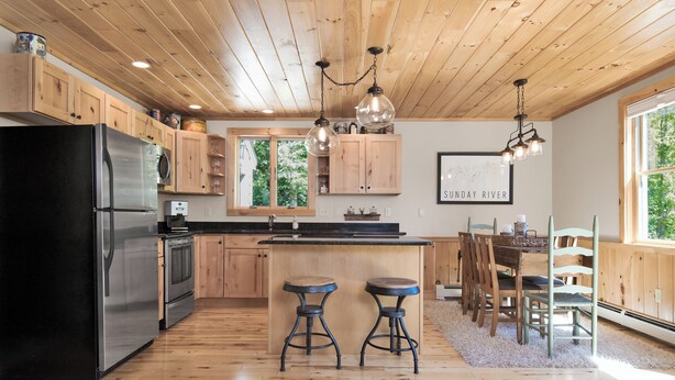 Unclassified image, 1 of 35, button - 6 Minutes to Sunday RIVER 4 Bedroom + Sauna Ski Chalet Cabin (Bethel)