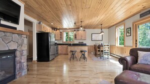 Unclassified image, 4 of 35, button - 6 Minutes to Sunday RIVER 4 Bedroom + Sauna Ski Chalet Cabin (Bethel)